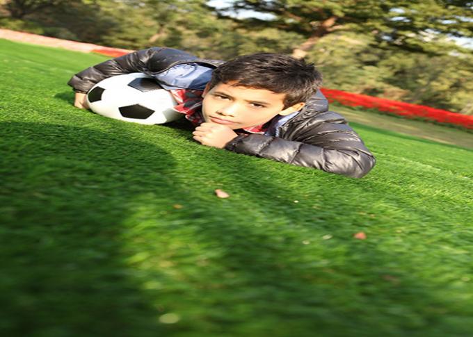 Childhood 25MM Fake Grass For Outside , Turf Synthetic Grass Rug 9600 Dtex 0