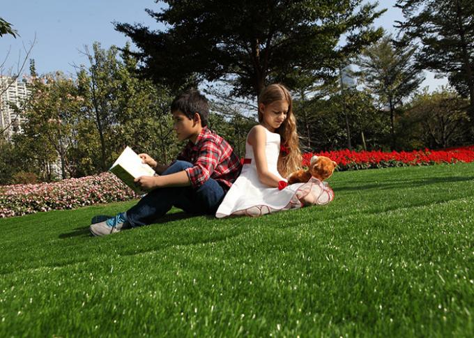Professional Real Looking 30MM Artificial Grass Outdoor Carpet Latex Coating 0