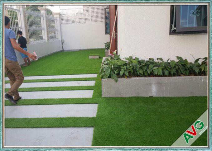 Smooth Beautiful Outdoor Artificial Grass / Synthetic Grass For Commercial 0