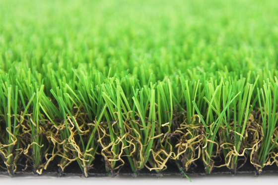 China Natural Garden Carpet Grass Putting Green Outdoor Grass Garden Turf supplier