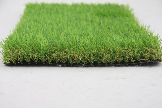 China AVG Backyard Garden Landscaping Grass Multiuso 25mm Falsa Synthetic Turf supplier