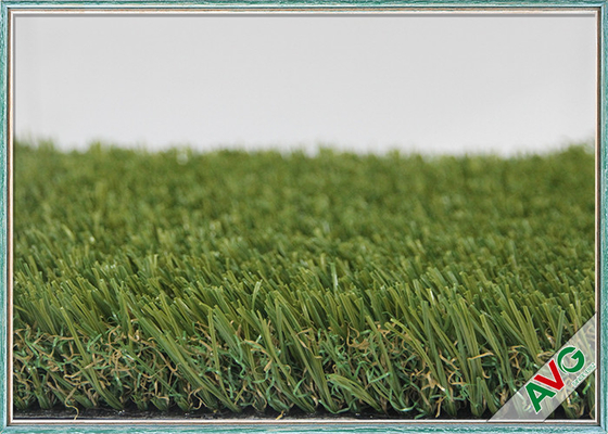 China Outstanding Outdoor Garden Fake Grass 13200 Dtex Fullness Surface With Green Color supplier