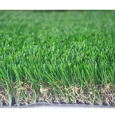 China Good Stiffness Garden Artificial Grass Green Carpet Roll Curved Wire Yarn supplier