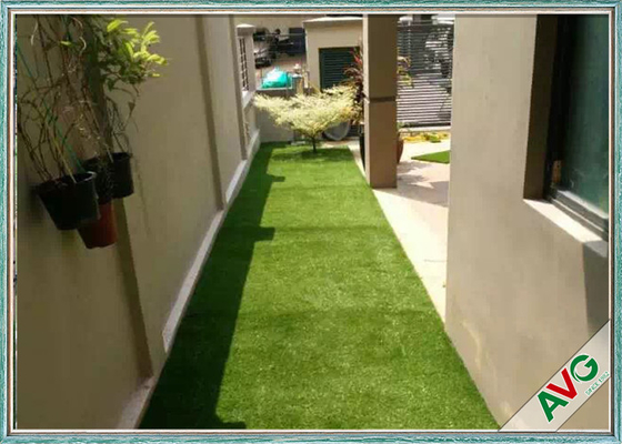 China Backyard Synthetic Artificial Short Roof Grass Outdoor Artificial Turf For Landscaping supplier
