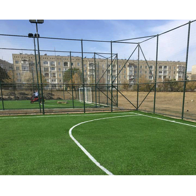 China Green Outdoor Artificial Grass Roll For PP+Net Backing 25m 50m  Fire Resistance supplier