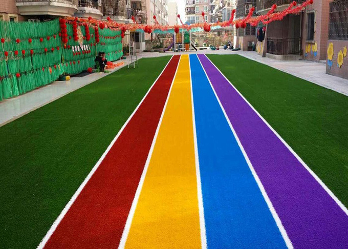 Runing Track Coloured Artificial Grass Carpets For Landscaping Decoration 0